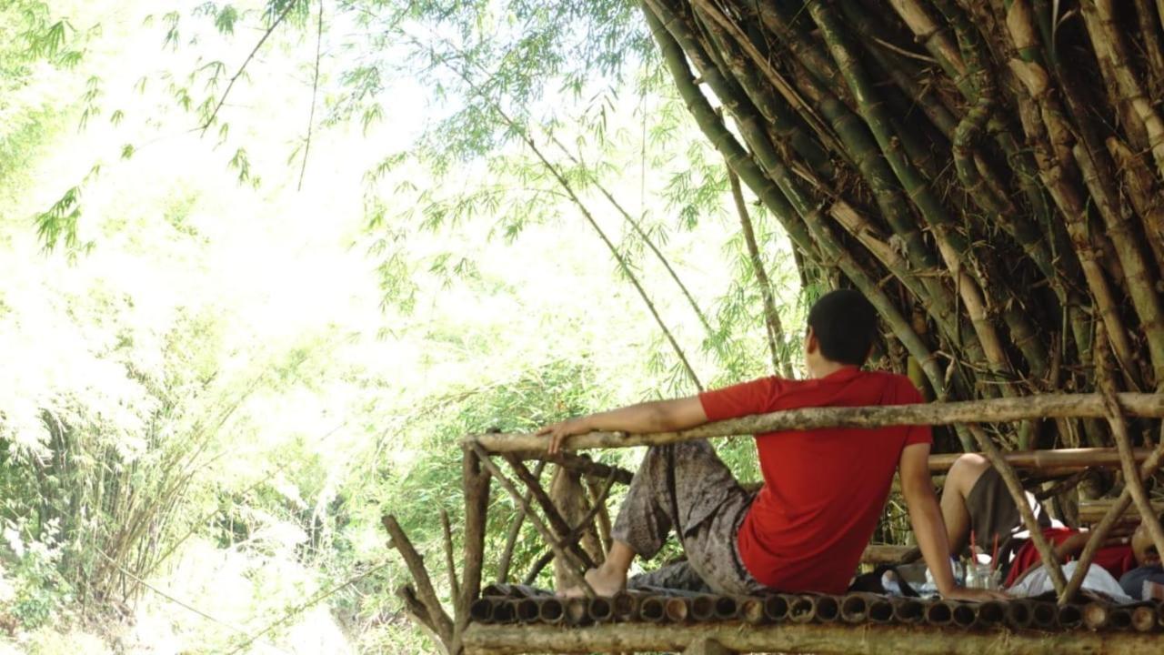 Kebon Pring Floating Resort&Market Bantul Eksteriør billede